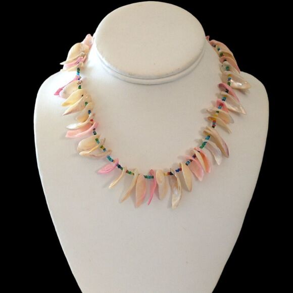 Vtg 80s Pastel Shell Necklace Chunky Mother Of Pearl Seashell Beach Coastal. - Picture 16 of 16